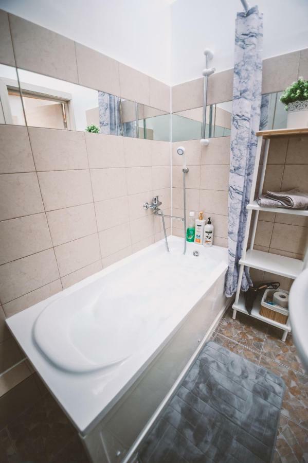Apartamentai Niden - Su Terasa Ir Vaizdu I Marias Nidos Centre 외부 사진